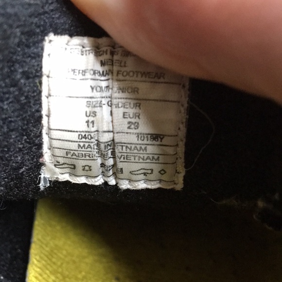 Merrell Hiking shoes, Kids size 11 - Picture 3 of 7